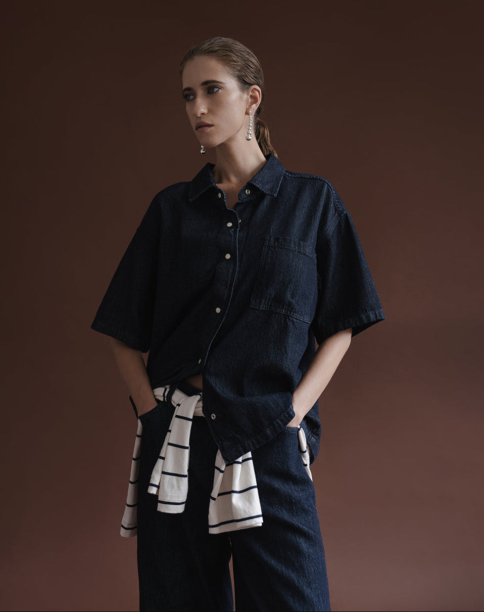 Camisa manga corta regular índigo oscuro mujer