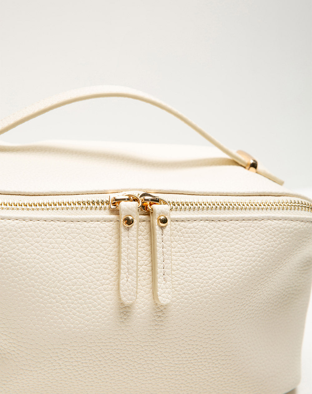 Estuche crudo