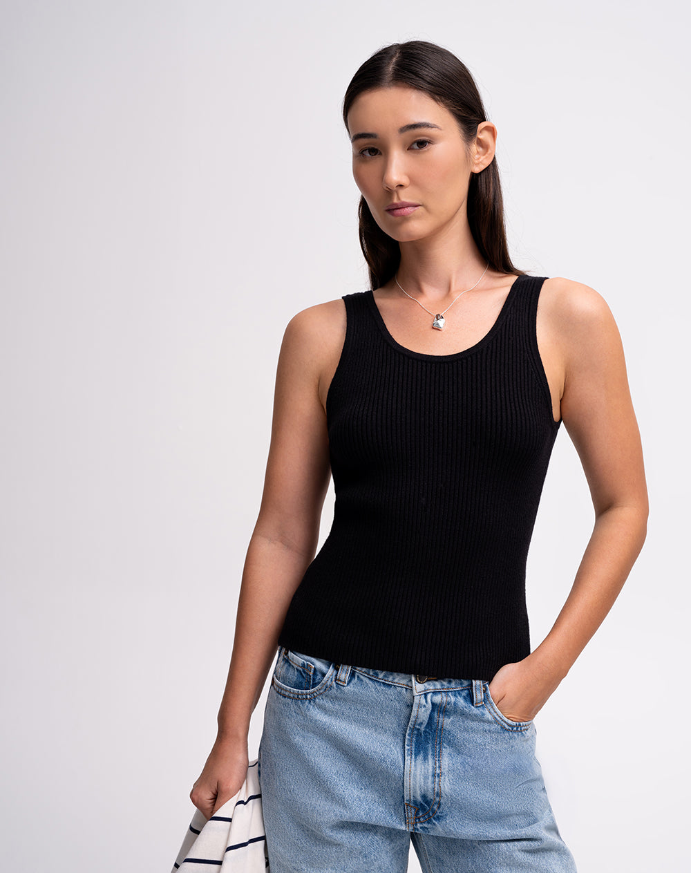 Camiseta esqueleto slim tejido de punto negra mujer