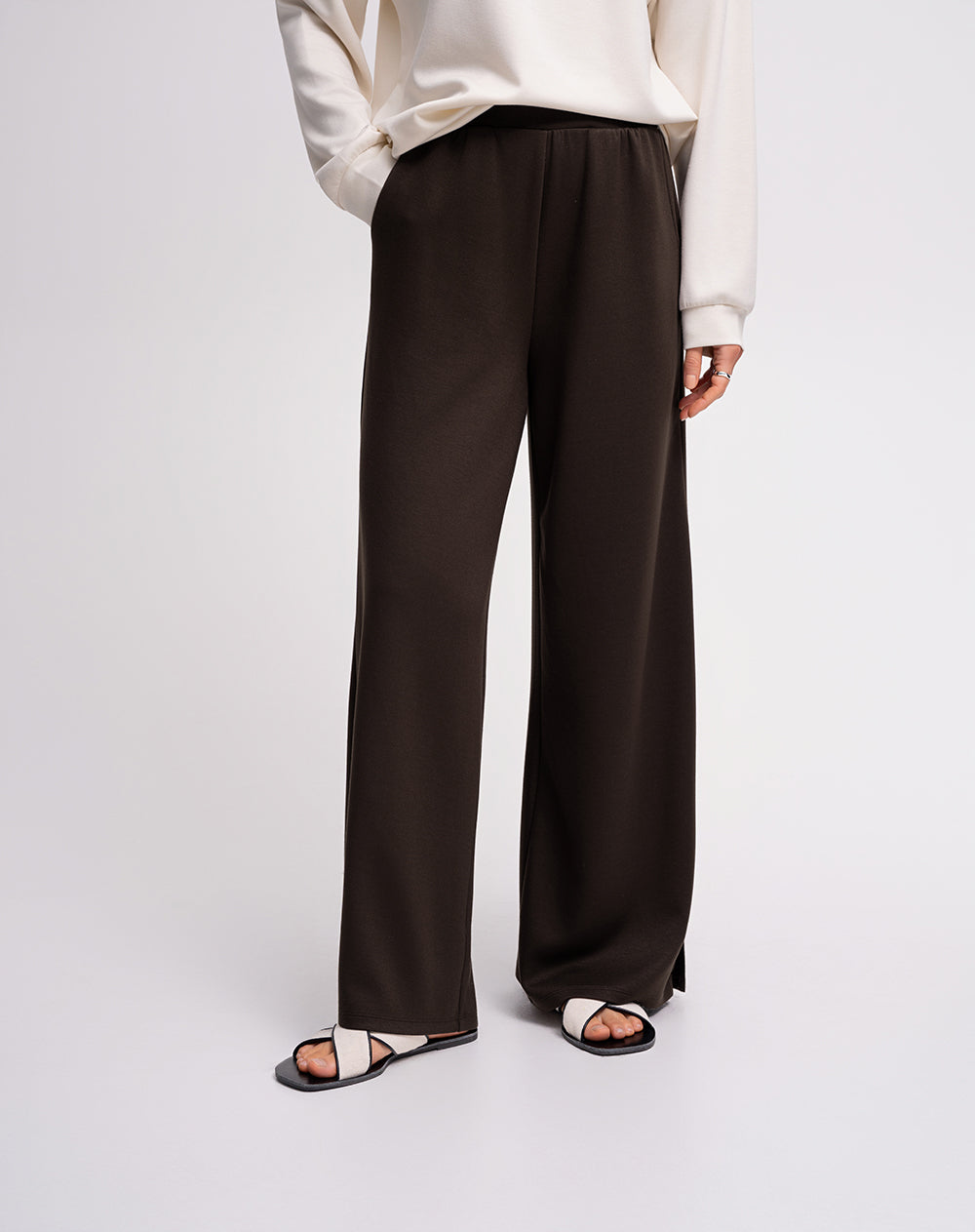 Pantalón confort tiro alto tacto suave chocolate mujer