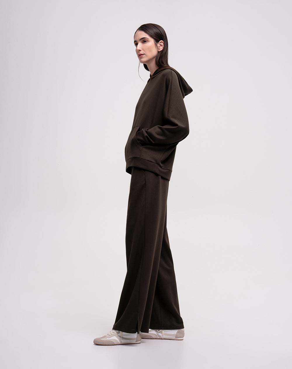 Pantalón confort tiro alto tacto suave chocolate mujer