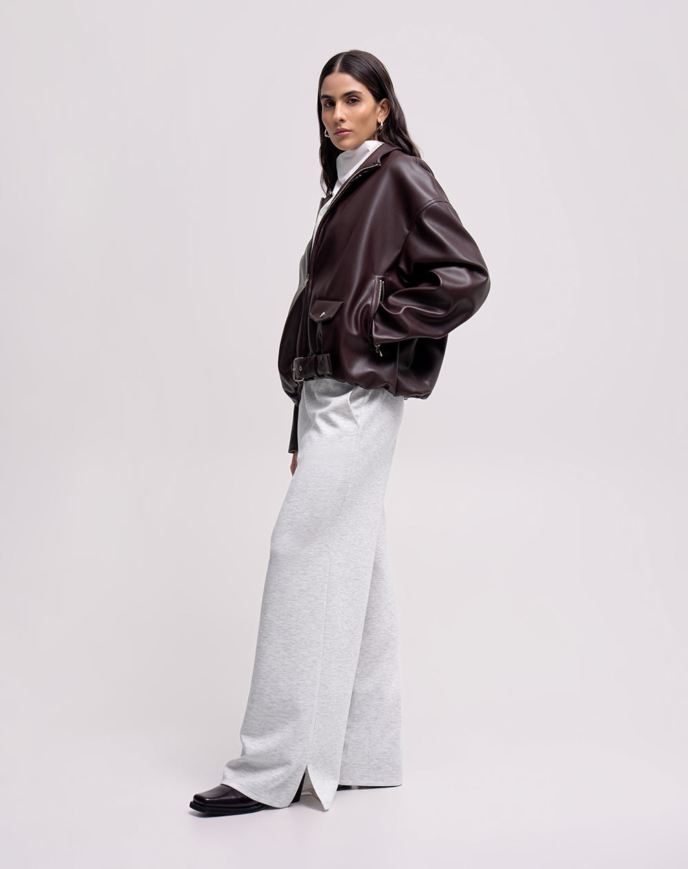 Pantalón confort tiro alto tacto suave gris mujer