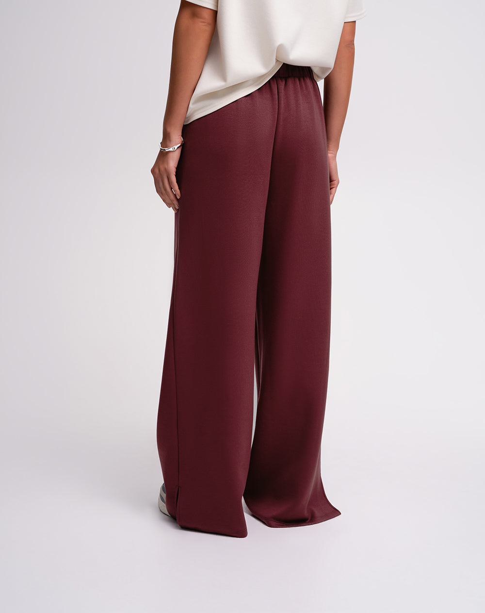 Pantalón confort tiro alto tacto suave vinotinto mujer