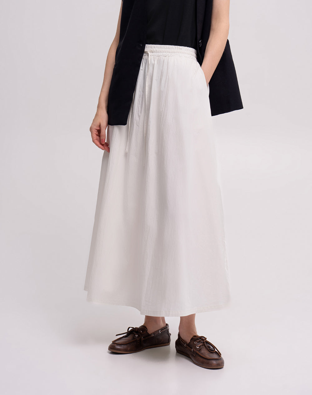 Falda midi amplia tiro alto vainilla mujer