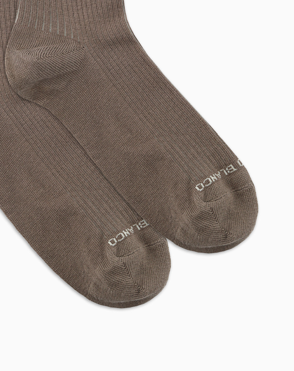 Medias hombres largas café