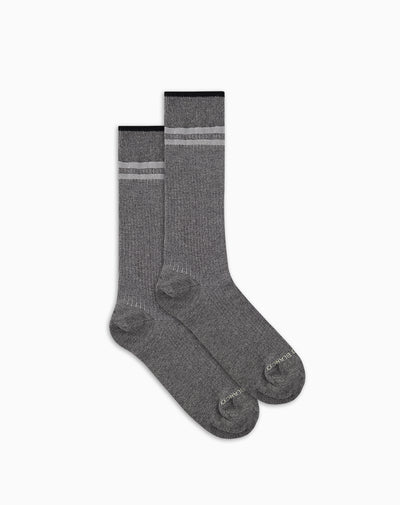Medias hombres largas grises