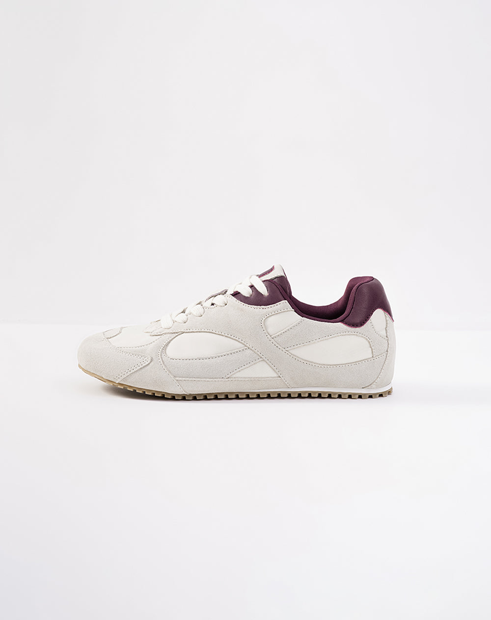 Tenis casuales tipo gamuza mujer