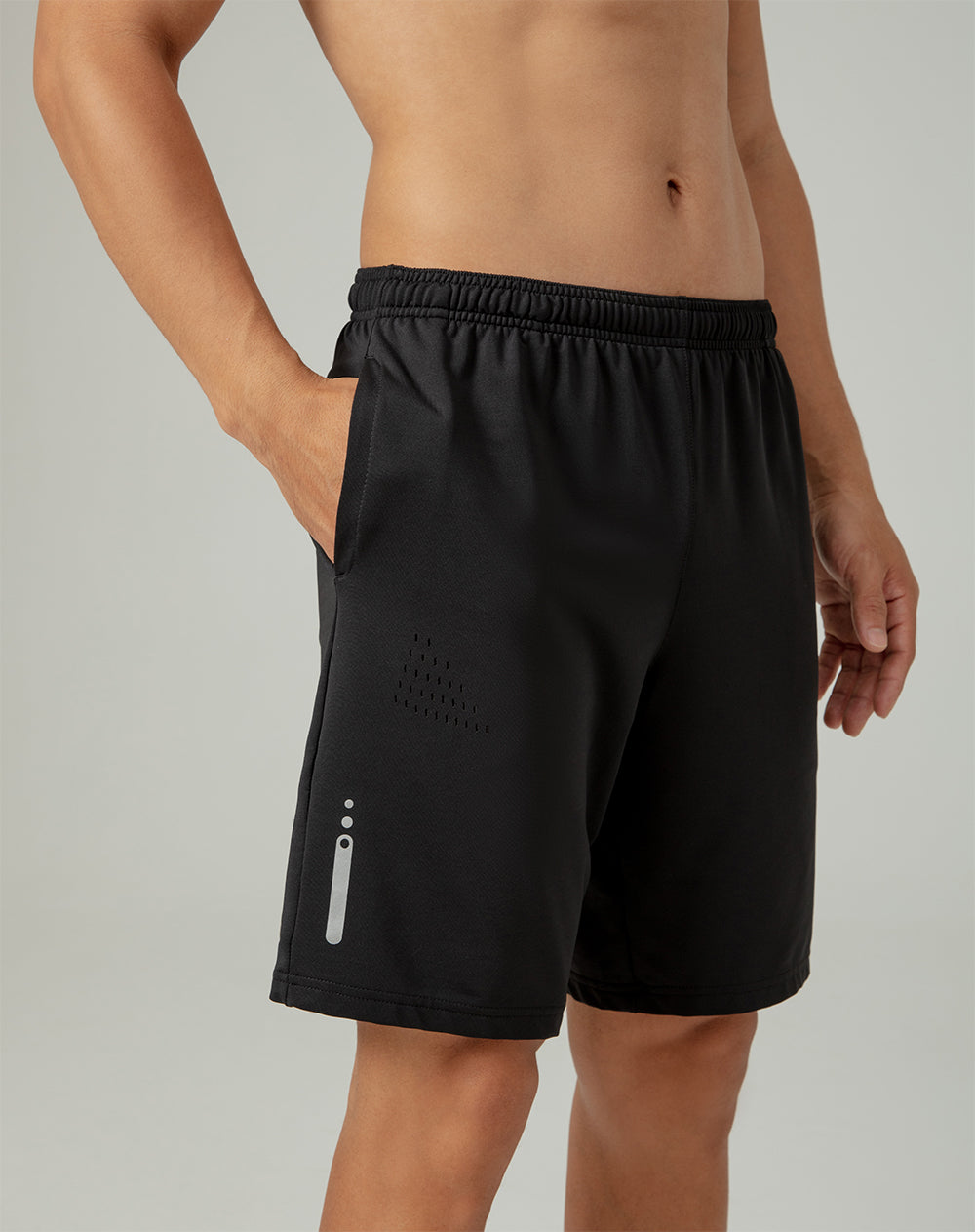 Pantaloneta deportiva control humedad negra para hombre