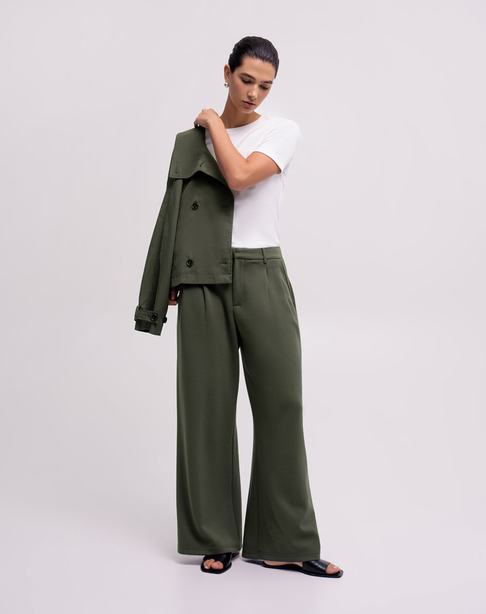 Pantalón relaxed fit tiro medio verde
