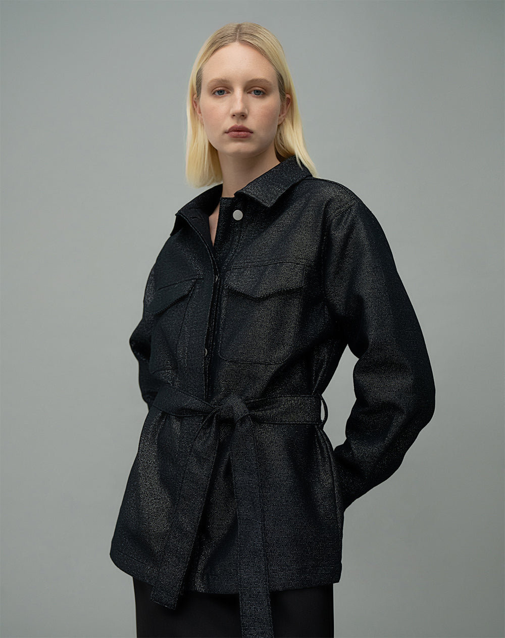Chaqueta con brillo de denim negro