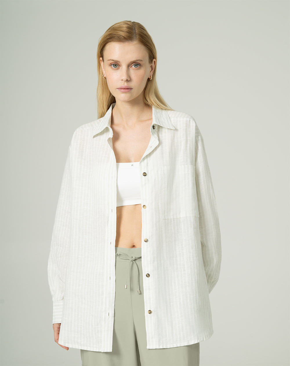 Camisa oversized fit manga larga verde con rayas