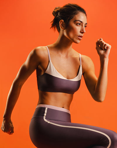 Top deportivo soporte bajo morado mujer