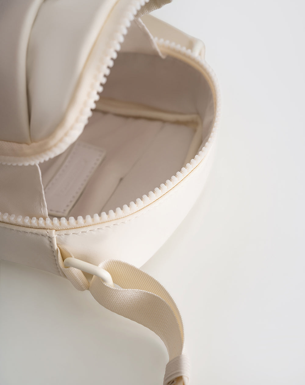 Bolso bandolero pequeño crudo