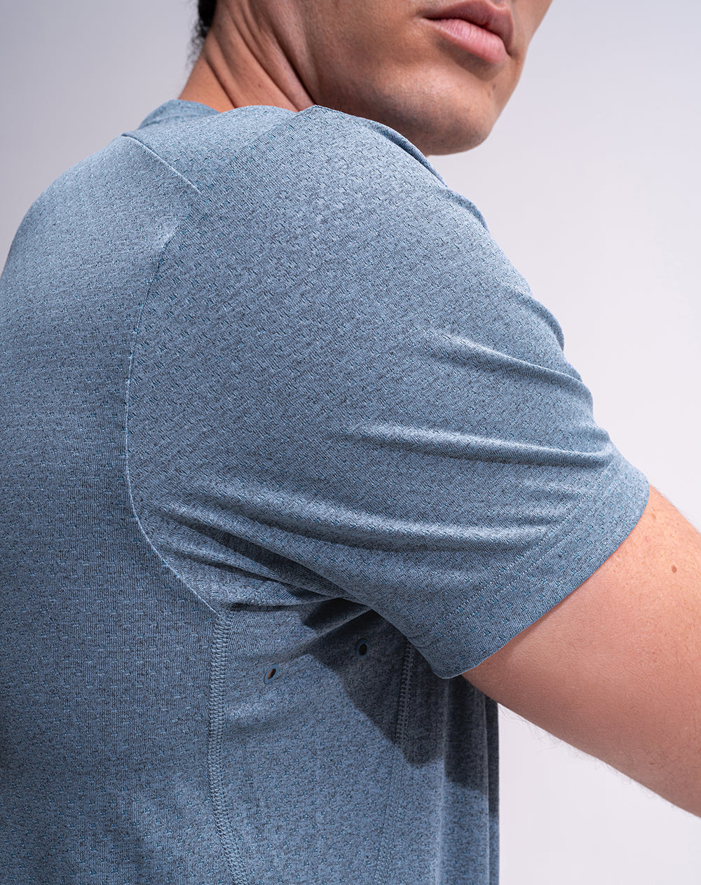 Camiseta deportiva control humedad azul hombre