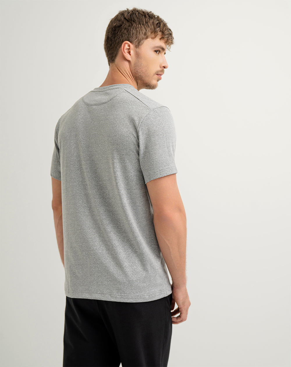 Camiseta deportiva  hombre trasnpirable gris