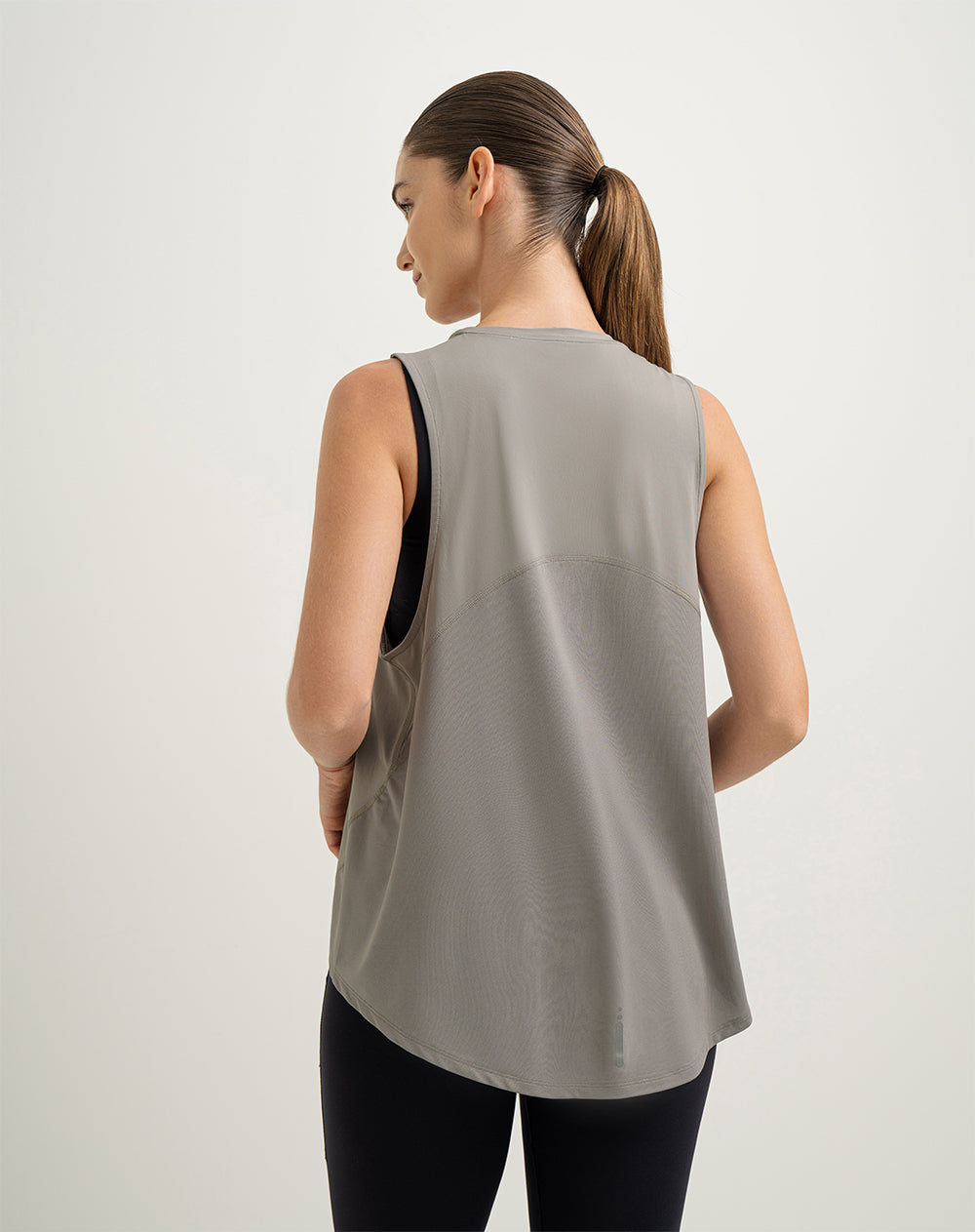 Camiseta regular fit café