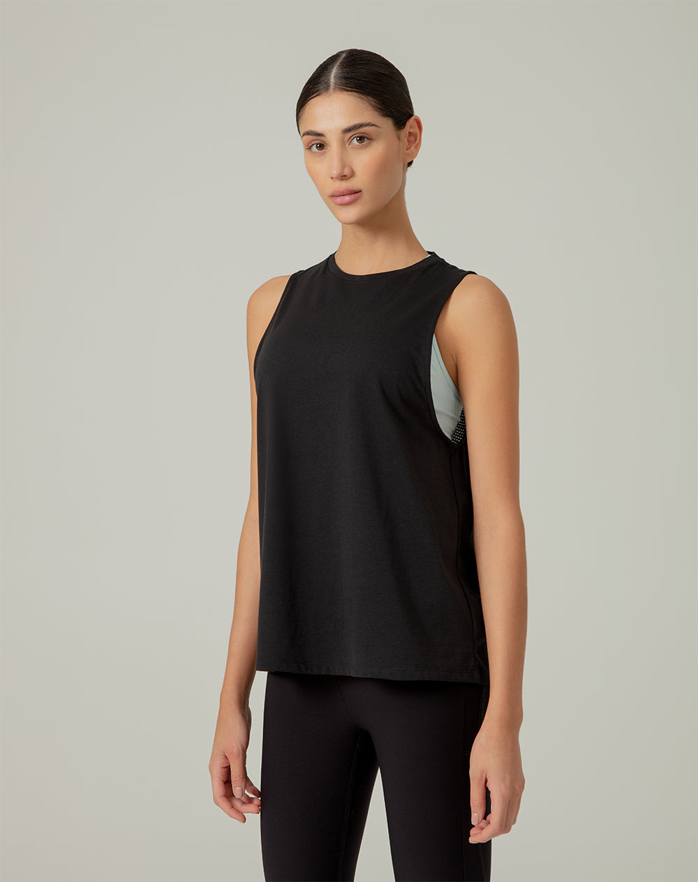 Camiseta regular fit negra