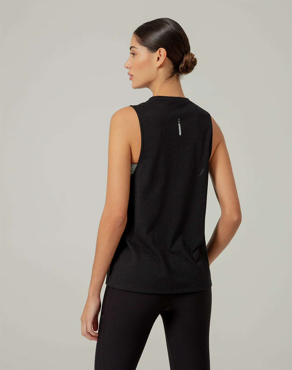 Camiseta regular fit negra