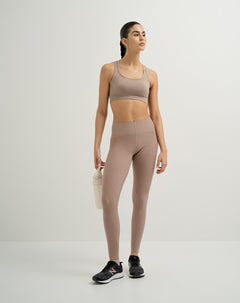 Legging deportivo control abdomen café mujer