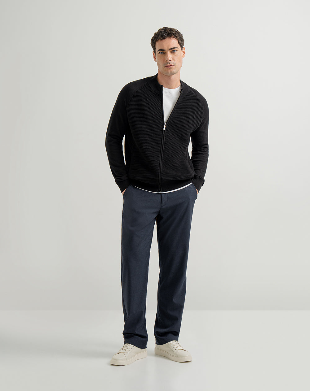 Pantalón regular fit tiro medio azul cuadros