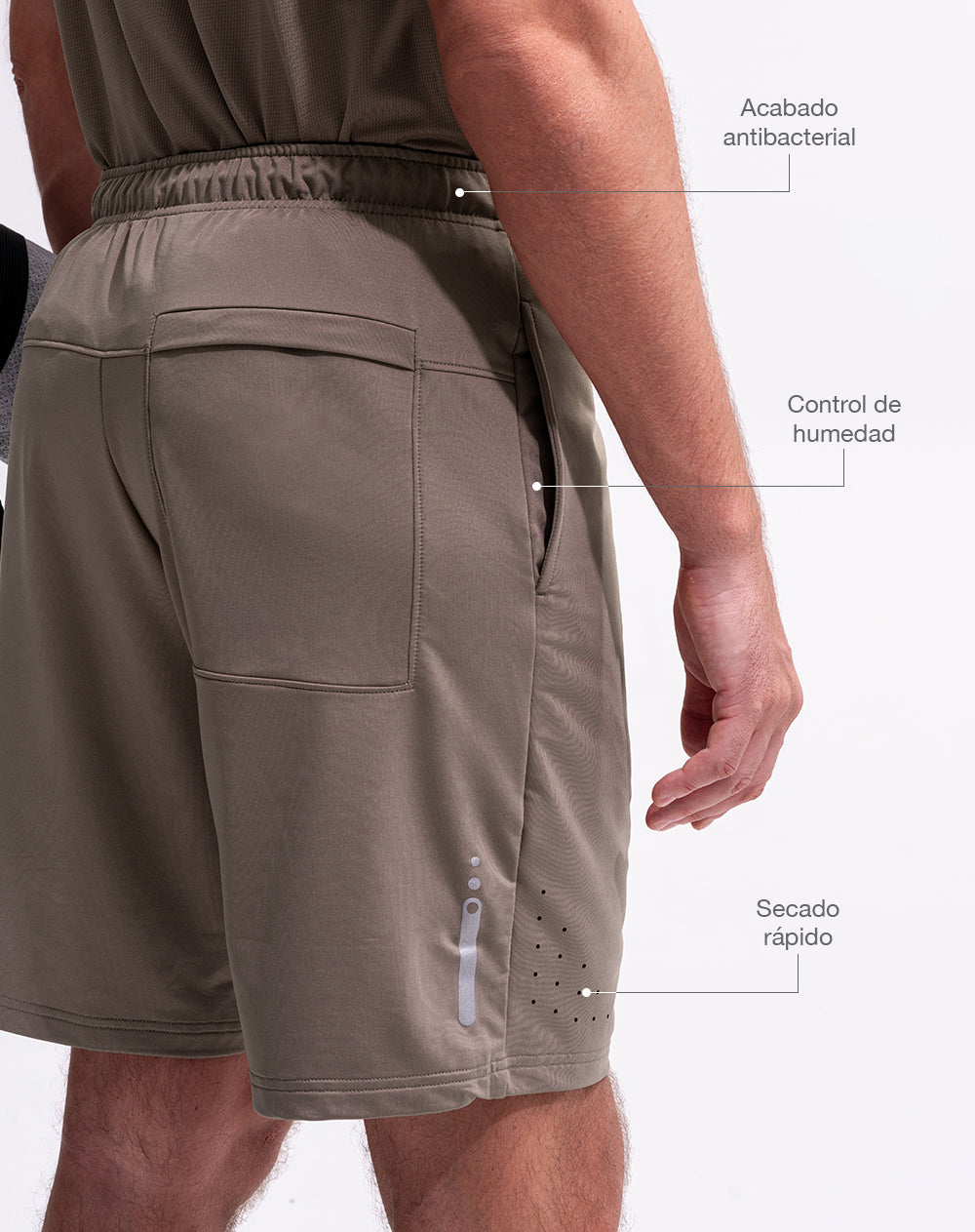 Pantaloneta deportiva antibacterial café hombre