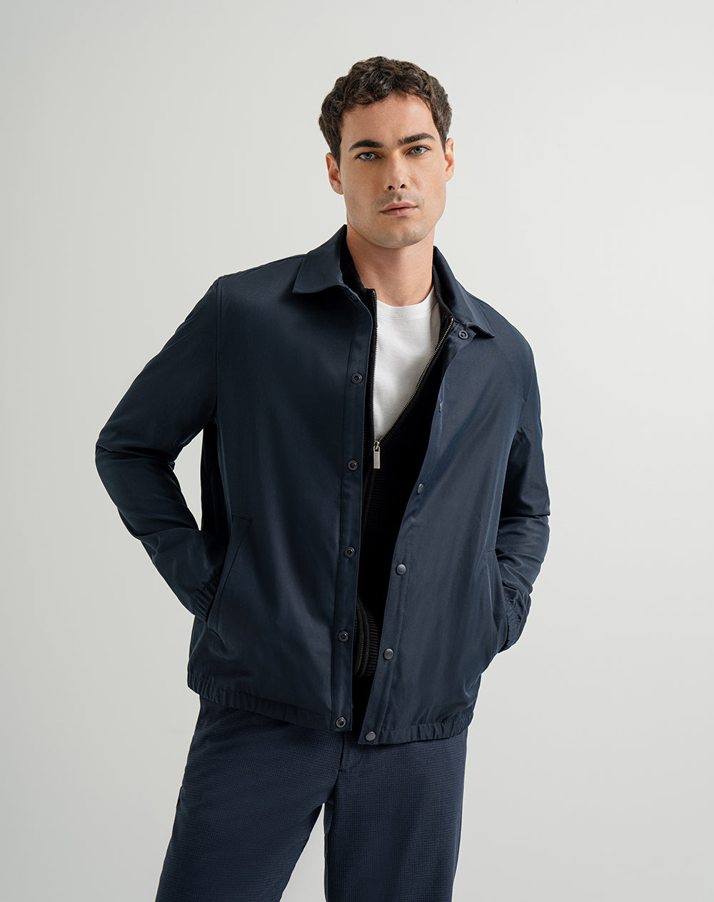 Chaqueta regular fit sin capucha azul