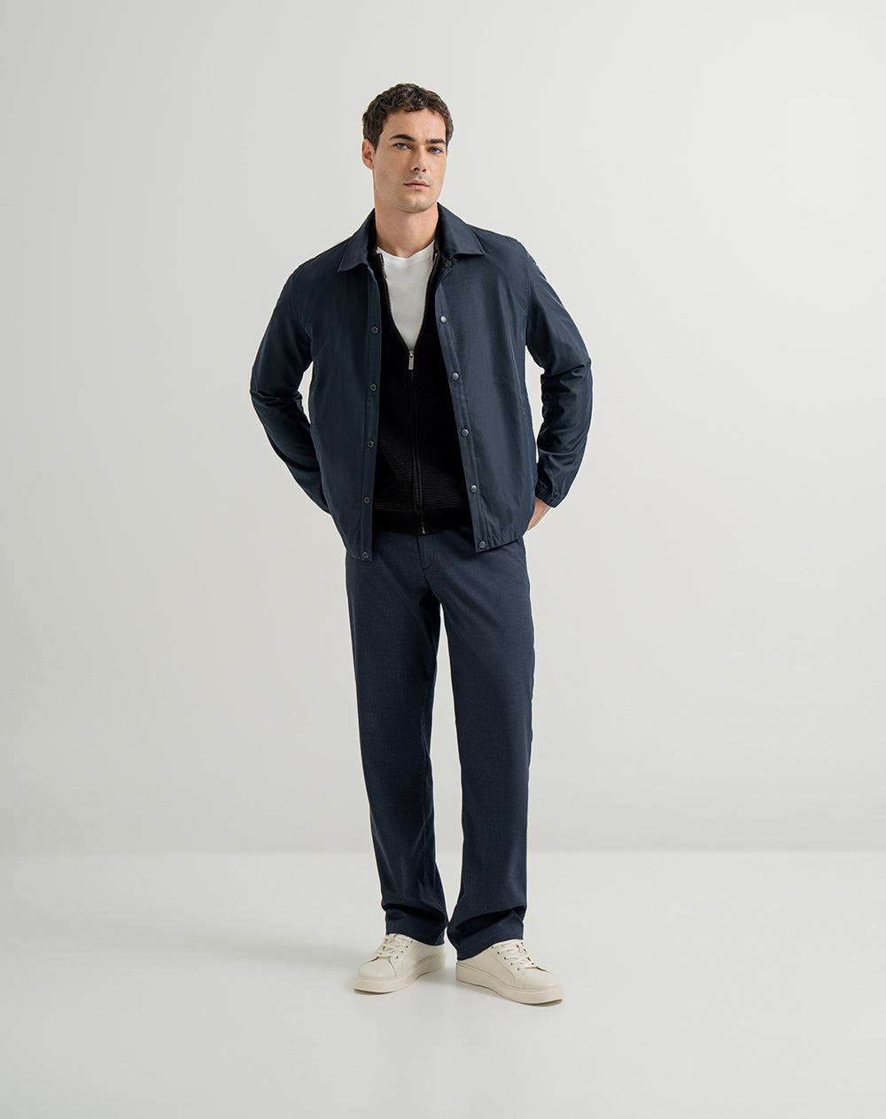 Chaqueta regular fit sin capucha azul