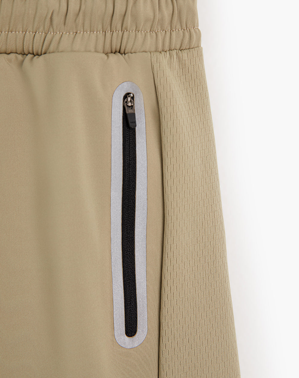 Pantaloneta deportiva control humedad habano hombre