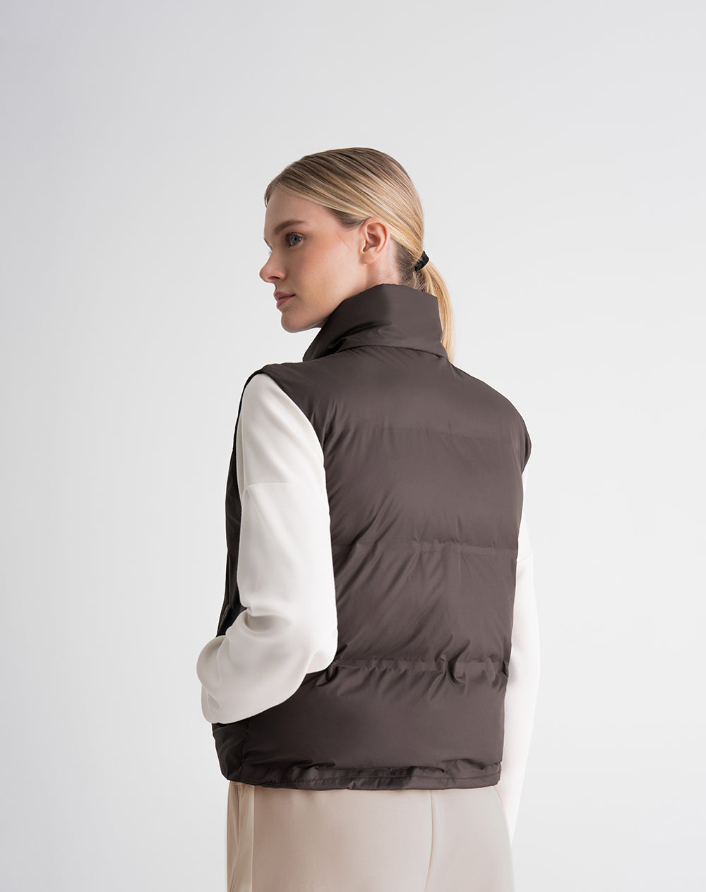 Chaleco bomber sin capucha café mujer
