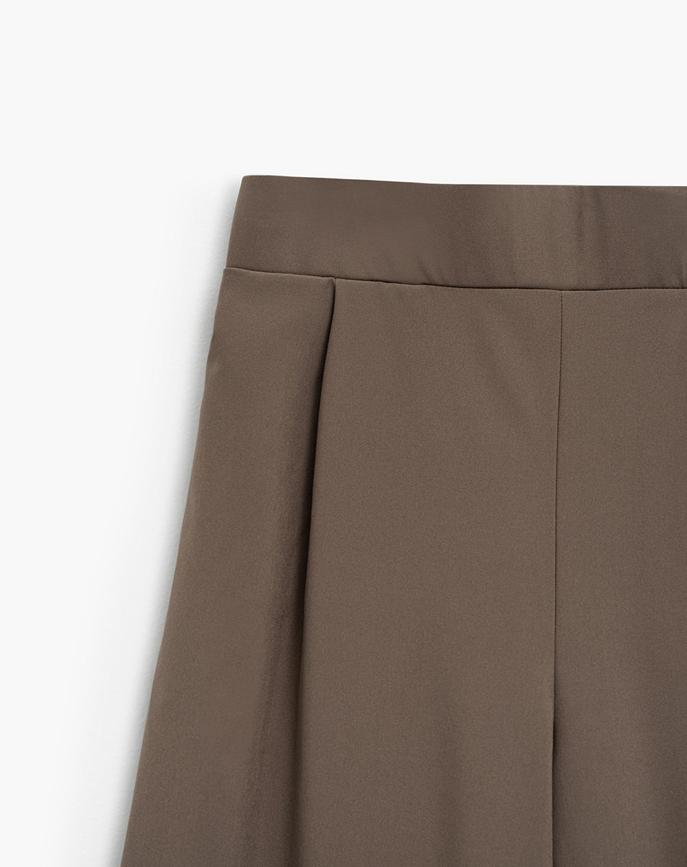 Pantalón regular fit tiro alto cafe