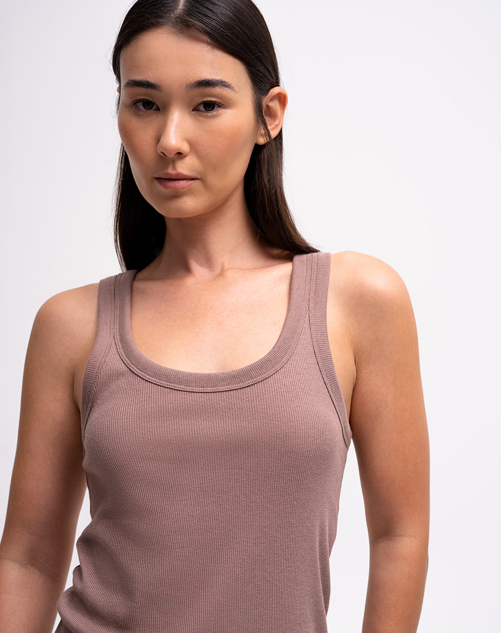 Camiseta esqueleto regular algodón café mujer