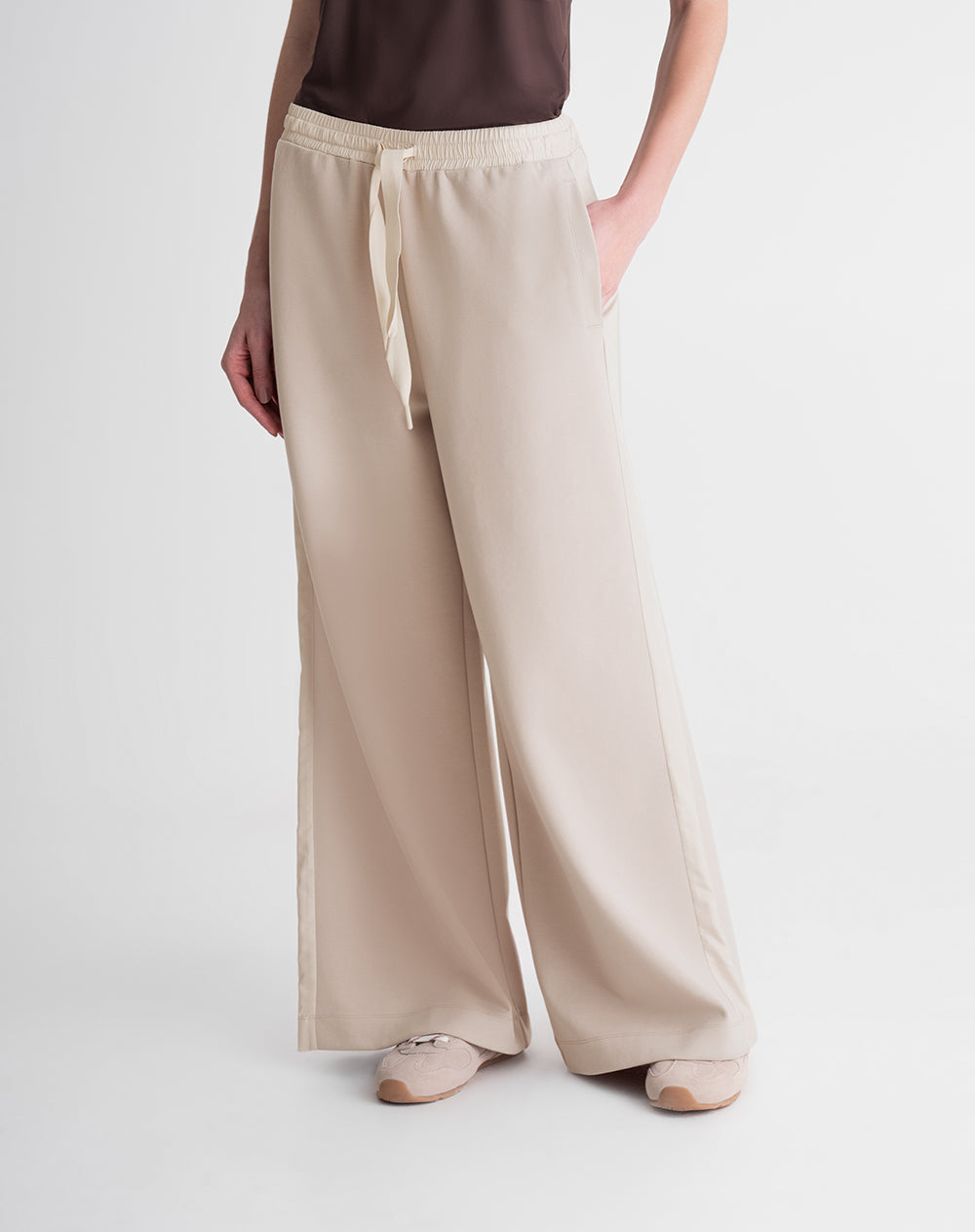 Pantalón holgado tiro alto tacto suave caqui mujer
