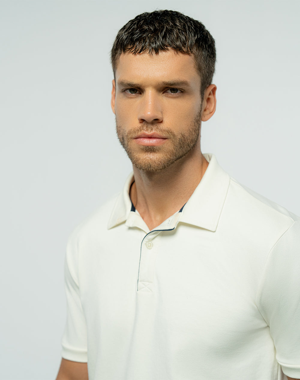 Polo en algodón sostenible crema para hombre