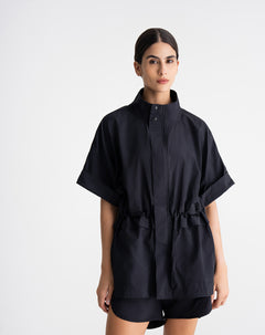 Chaleco rompevientos ajustable en cintura negro mujer