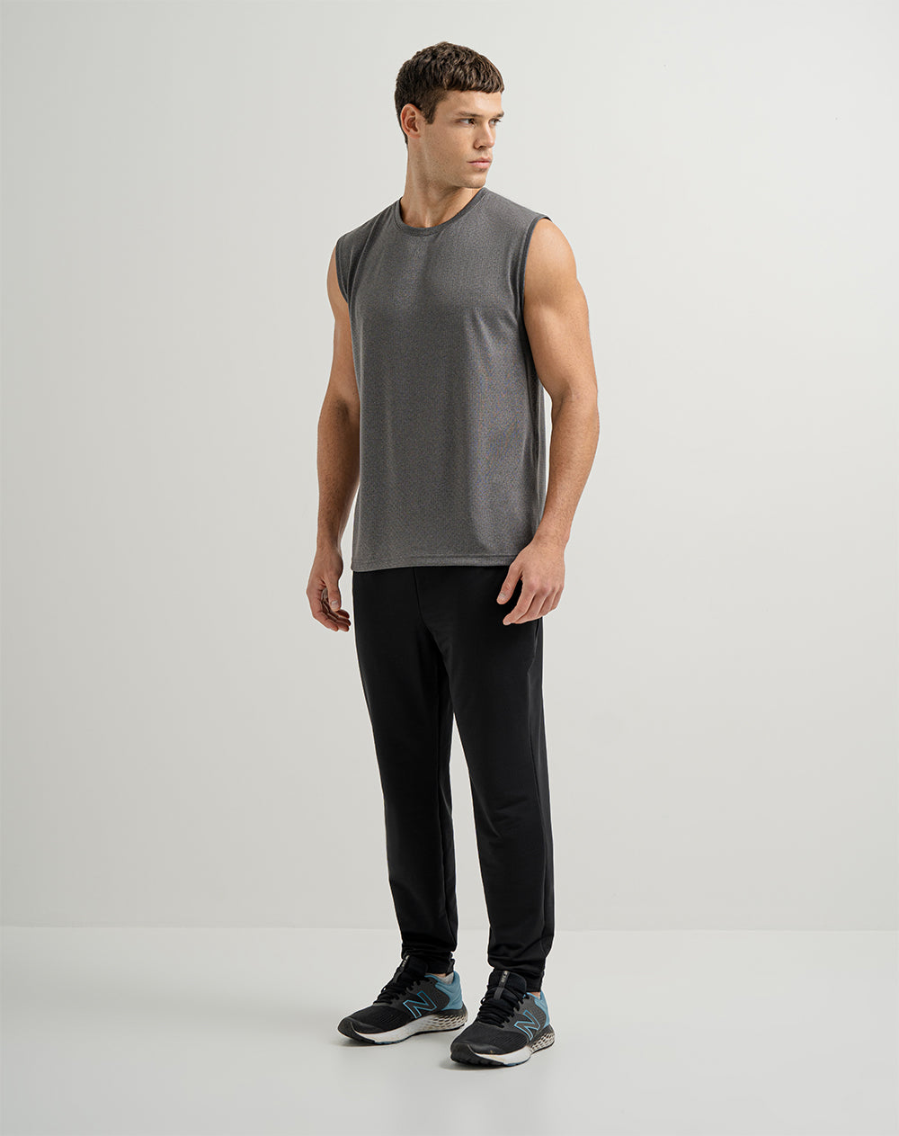 Jogger antibacterial negro para hombre