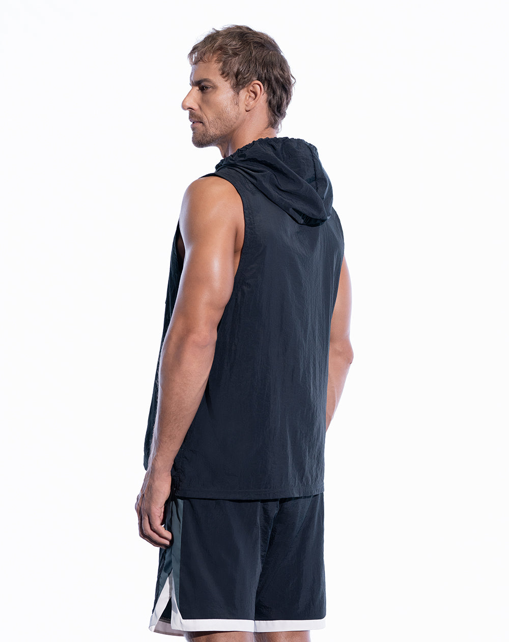Chaleco regular fit con capucha negro