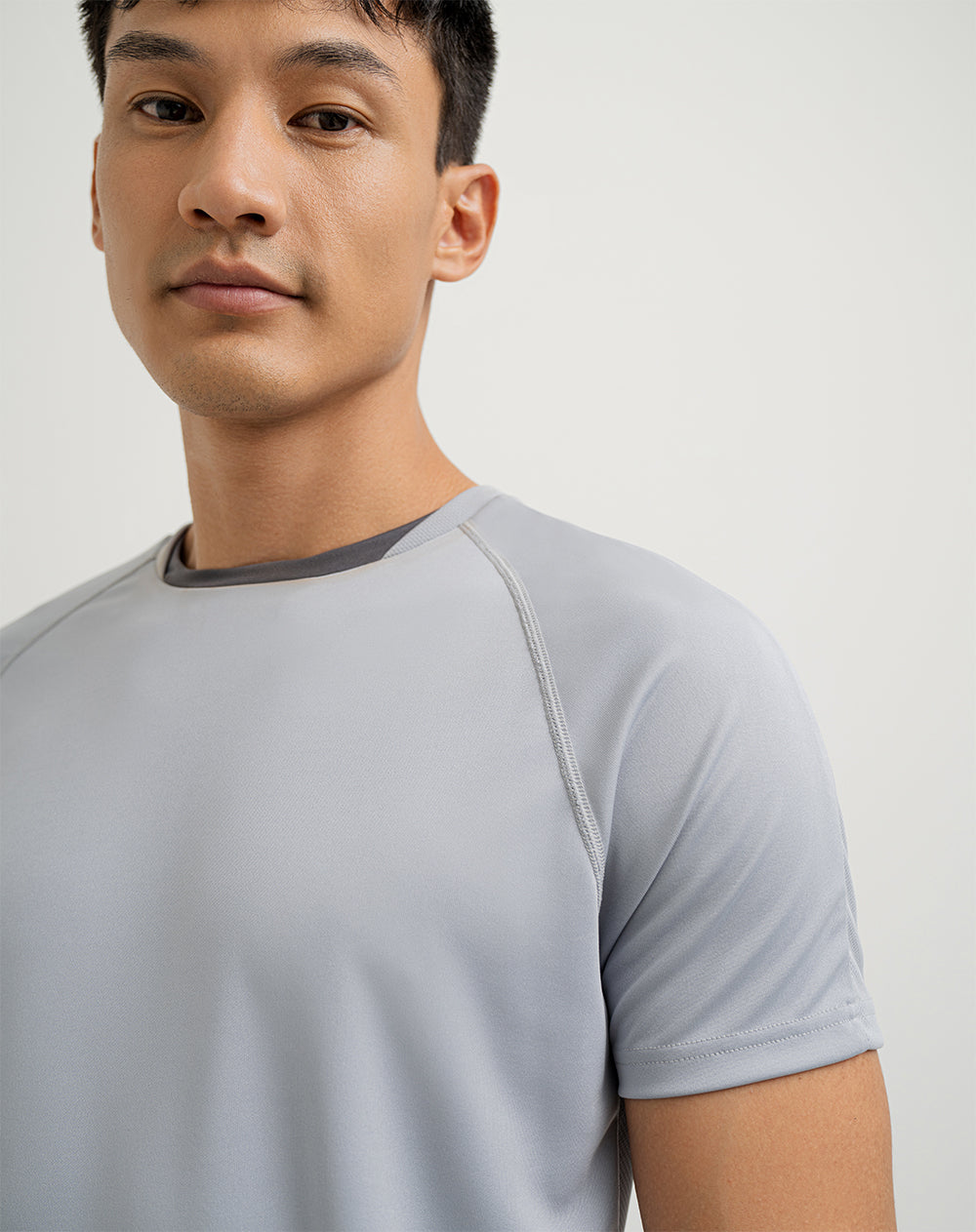 Camiseta deportiva  hombre control humedad gris