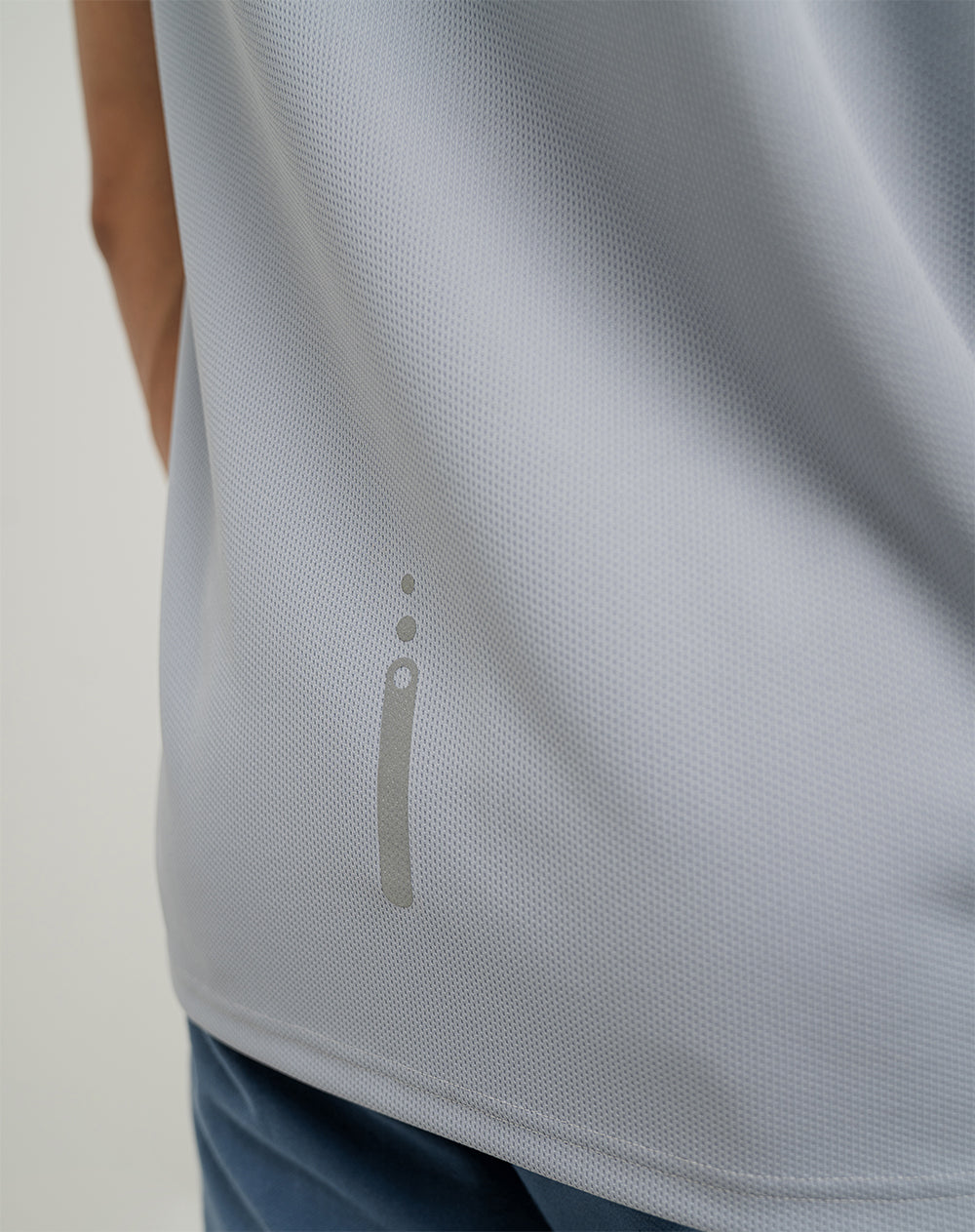 Camiseta deportiva  hombre control humedad gris