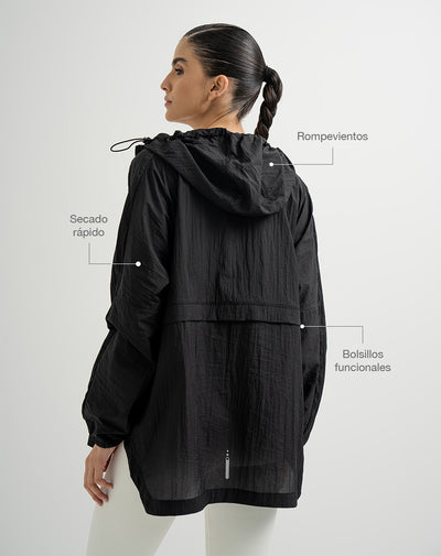 Chaqueta rompevientos negra mujer