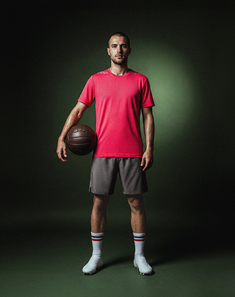 Camiseta deportiva control humedad roja hombre