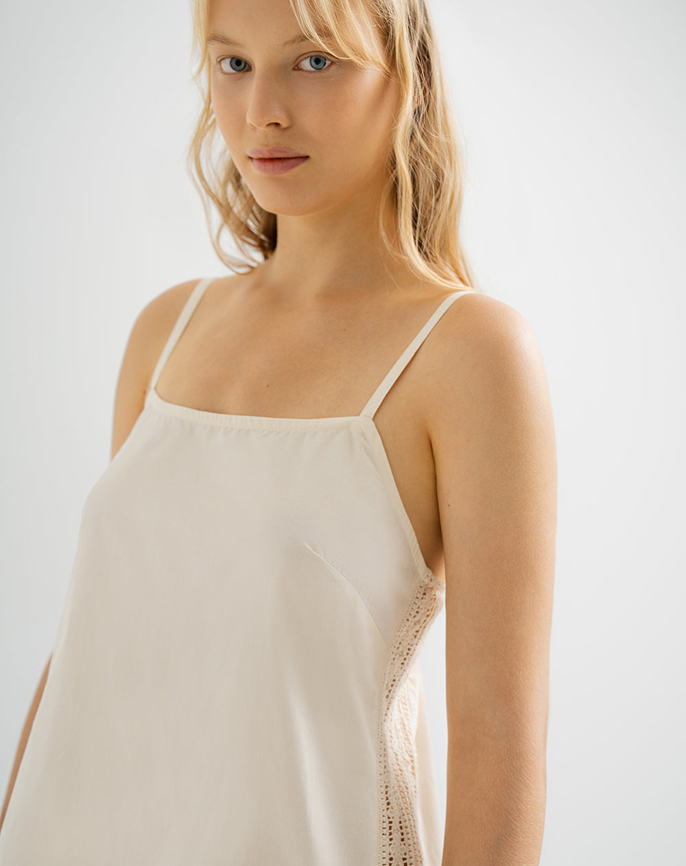 Vestido midi en algodón con encaje crudo mujer