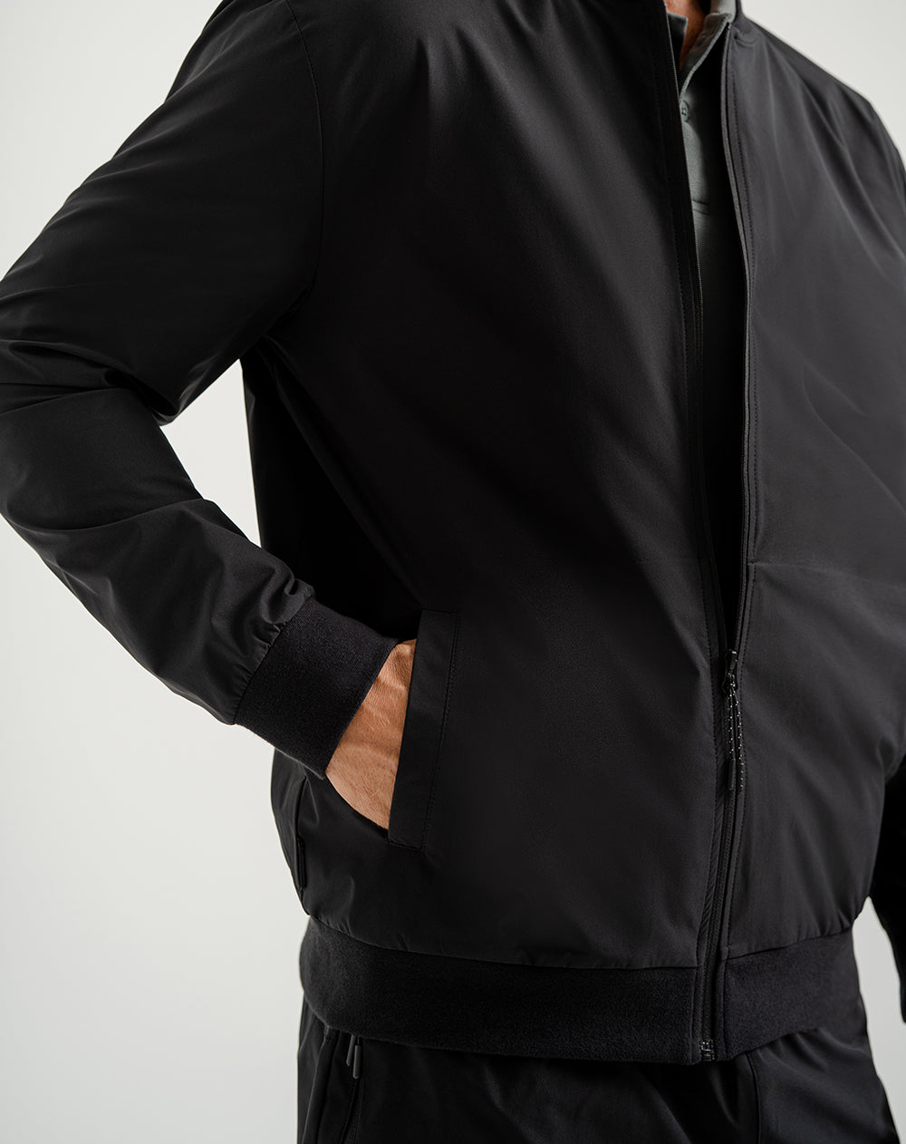 Chaqueta tipo bomber negra para hombre