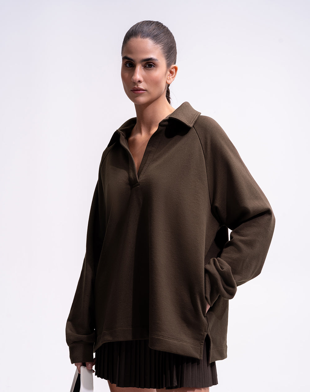 Buzo tipo polo café mujer