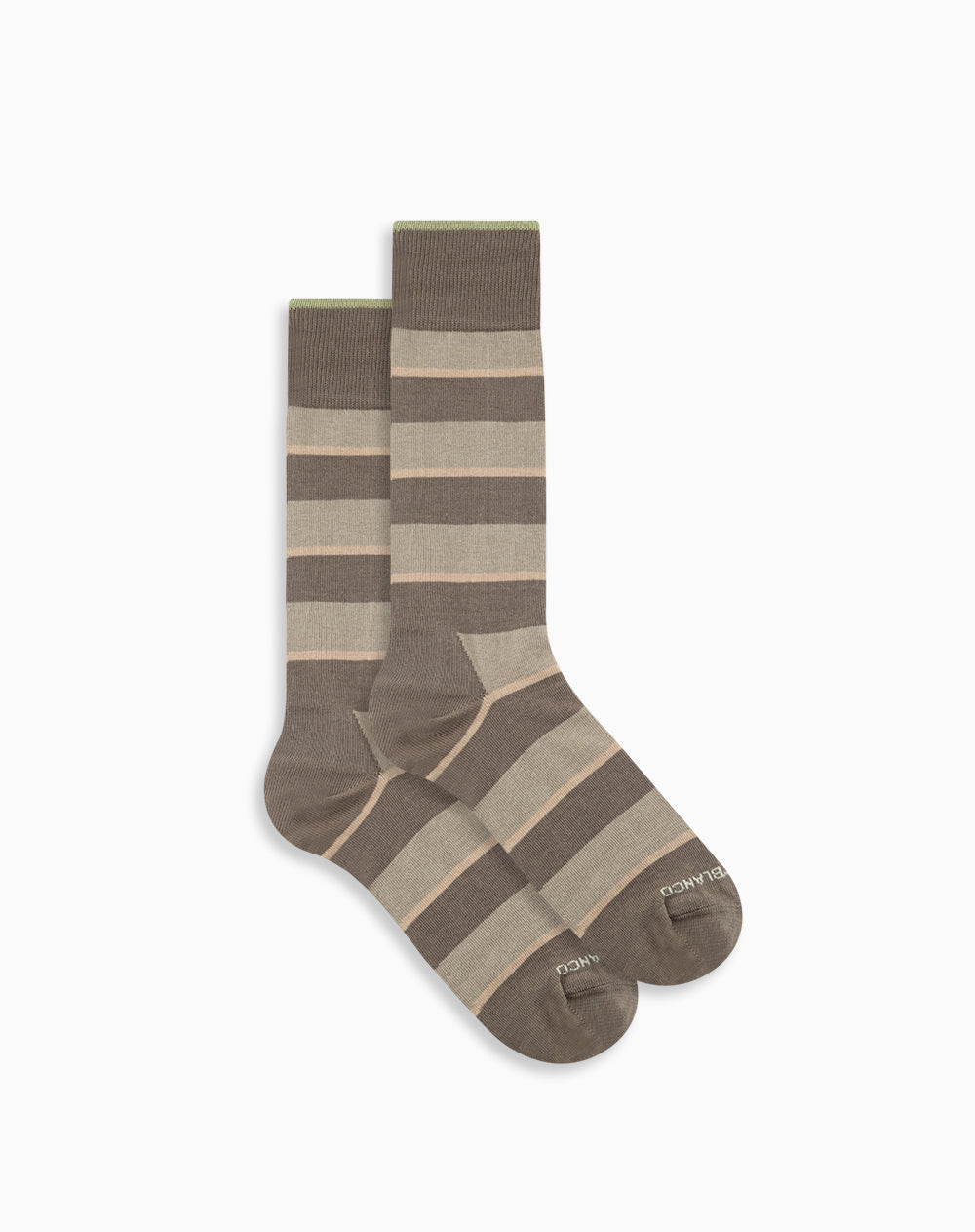 Medias largas cafés rayas