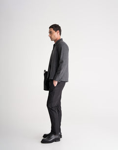 Pantalón regular tiro medio negro hombre