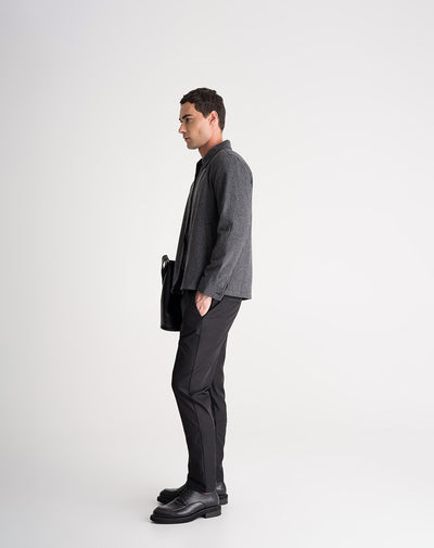 Pantalón regular tiro medio negro hombre