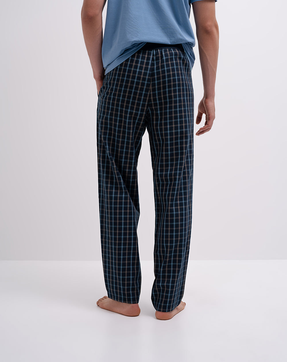 Pantalón regular fit tiro medio azul estampado