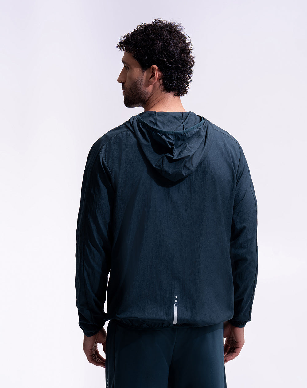 Chaqueta rompevientos regular azul hombre