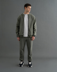 Jogger de algodón sostenible verde militar para hombre