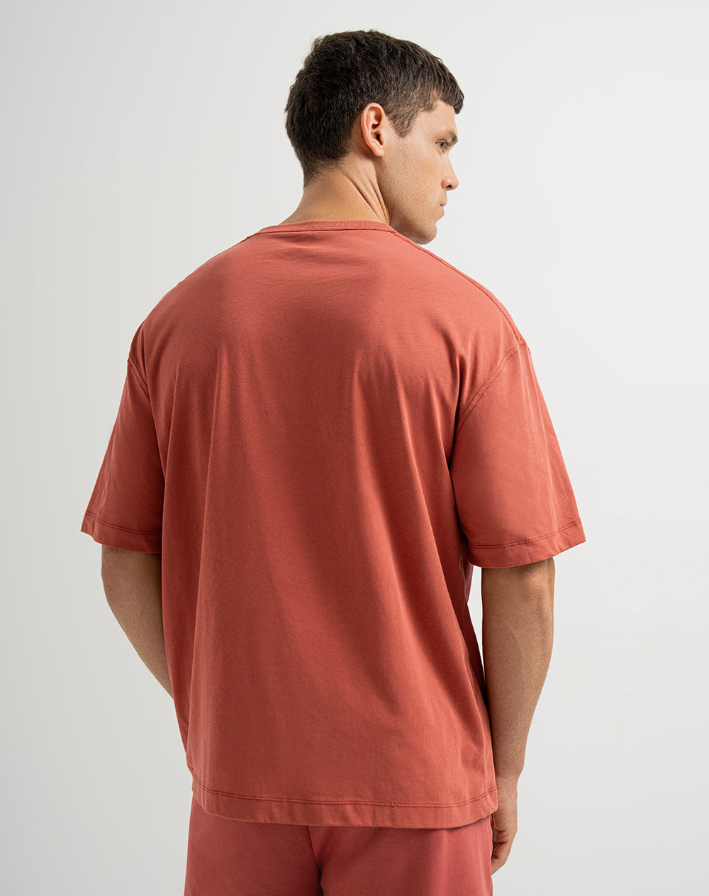 Camiseta en algodón sostenible holgada terracota para hombre
